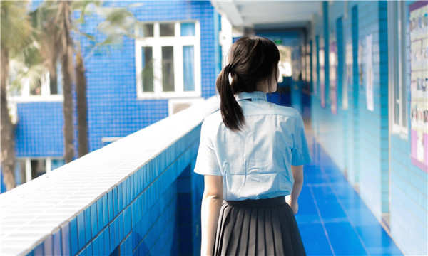 陇川如何找到一个可以帮助我生孩子的女人？